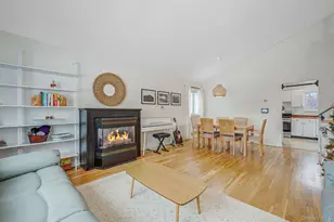 7 Seneca Dr, Commack, NY 11725 - Photo 13