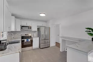 57 Middle Island Rd, Medford, NY 11763 - Photo 7