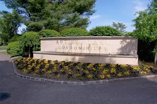 89 Artist Lake Dr, Middle Island, NY 11953 - Photo 7