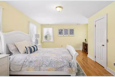 1025 Long Creek Drive, Southold, NY 11971 - Photo 9