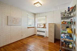 527 Alicia Dr, Westbury, NY 11590 - Photo 27