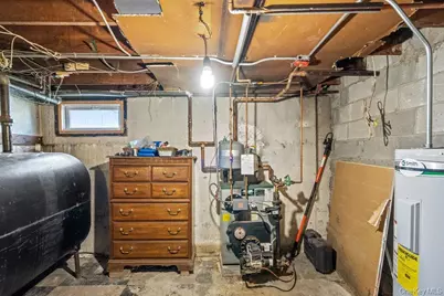 527 Alicia Drive, Westbury, NY 11590 - Photo 33