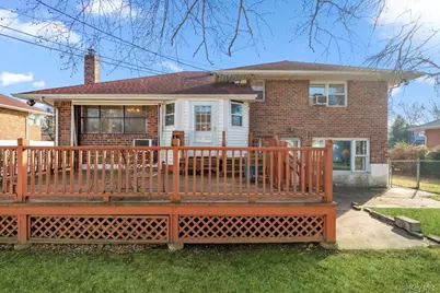 527 Alicia Drive, Westbury, NY 11590 - Photo 35