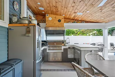 1563 Stevens Avenue, Merrick, NY 11566 - Photo 37