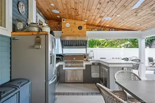 1563 Stevens Ave, Merrick, NY 11566 - Photo 37