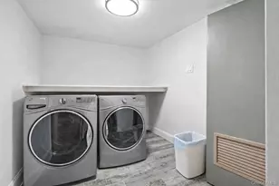 2540A 36th St, Astoria, NY 11103 - Photo 23