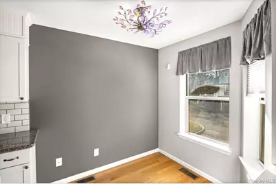 117 Leeward Lane, Port Jefferson, NY 11777 - Photo 5