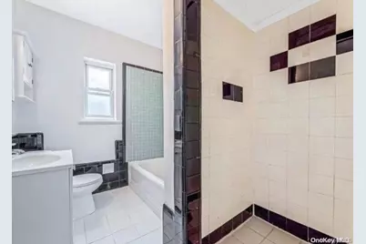 20-07 43rd Street #2, Astoria, NY 11105 - Photo 9