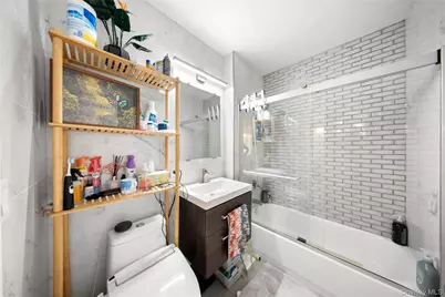 4-74 48th Avenue #35E, Long Island City, NY 11109 - Photo 17