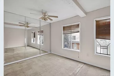 623 Ilyssa Way, New York, NY 10312 - Photo 9