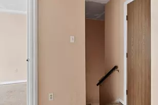 623 Ilyssa Way, New York, NY 10312 - Photo 15