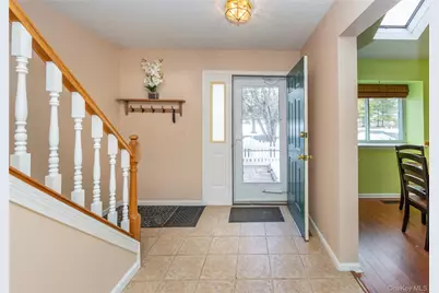 13 Cushing Green S, Pawling, NY 12564 - Photo 3