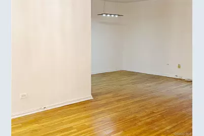 142-05 Roosevelt Avenue #328, Flushing, NY 11354 - Photo 5