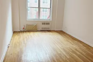 142-05 Roosevelt Ave, Flushing, NY 11354 - Photo 9