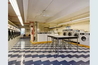 142-05 Roosevelt Avenue #328, Flushing, NY 11354 - Photo 13