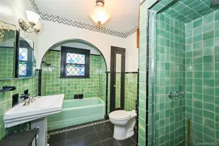 195-01 45th Ave, Flushing, NY 11358 - Photo 11