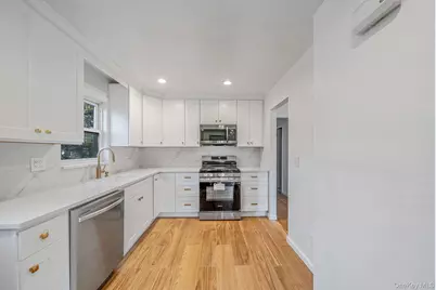 2309 128th Street, College Point, NY 11356 - Photo 7