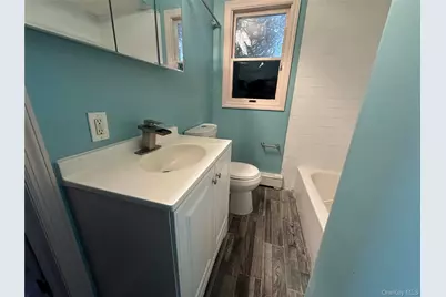 80 E 19th Street, Huntington Station, NY 11746 - Photo 7