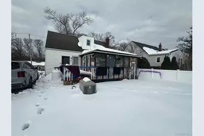 80 E 19th Street, Huntington Station, NY 11746 - Photo 13