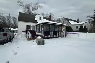 80 E 19th St, Huntington Station, NY 11746 - Photo 13