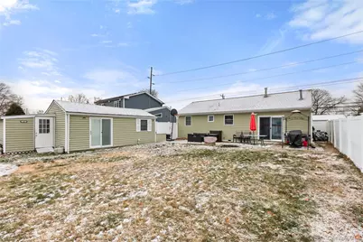 1361 Manatuck Boulevard, Bay Shore, NY 11706 - Photo 15