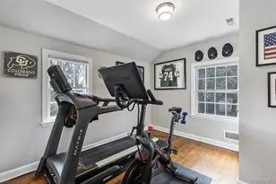 94 Round Hill Rd, Scarsdale, NY 10583 - Photo 31