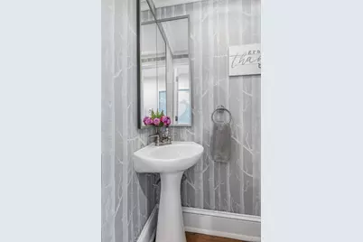 94 Round Hill Road, Scarsdale, NY 10583 - Photo 19