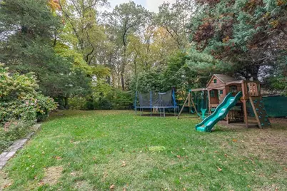 94 Round Hill Road, Scarsdale, NY 10583 - Photo 35