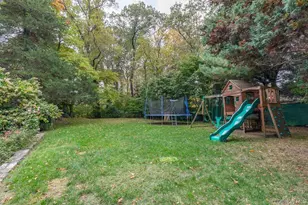 94 Round Hill Rd, Scarsdale, NY 10583 - Photo 35