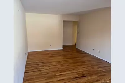 5 Germonds Village #5, Bardonia, NY 10954 - Photo 9