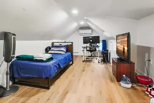 112-02 Witthoff Ave, Queens Village, NY 11429 - Photo 21