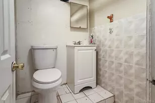 112-02 Witthoff Ave, Queens Village, NY 11429 - Photo 19