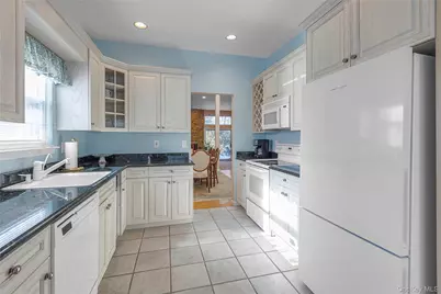 51 Hidden Ridge Drive, Syosset, NY 11791 - Photo 9