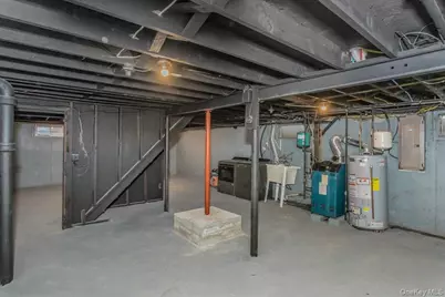 20 Shirley Court, Commack, NY 11725 - Photo 25