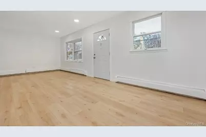 54 5th Street, Ronkonkoma, NY 11779 - Photo 15