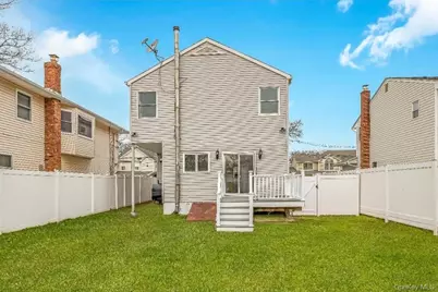 54 5th Street, Ronkonkoma, NY 11779 - Photo 5