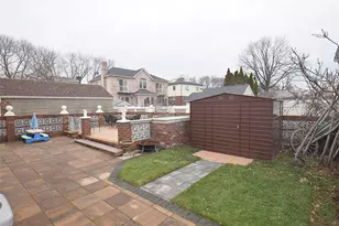 293 85th Ave, Floral Park, NY 11001 - Photo 21