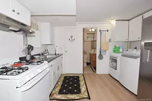 293 85th Ave, Floral Park, NY 11001 - Photo 17