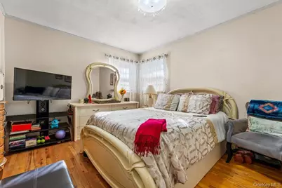 14595 221st Street, Springfield Gardens, NY 11413 - Photo 17