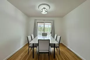 23 Center Dr, New Hyde Park, NY 11040 - Photo 9