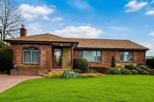 23 Center Dr, New Hyde Park, NY 11040 - Photo 1