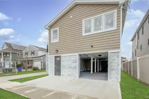 37 Deal Rd, Island Park, NY 11558 - Photo 9