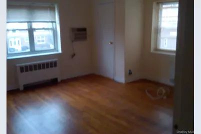 221 Middle Neck Road #H3, Great Neck, NY 11023 - Photo 5