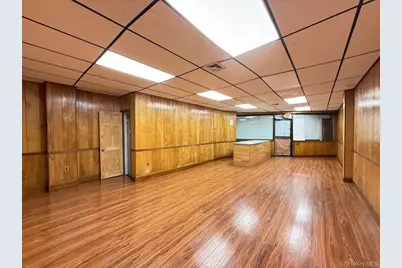 6938 Myrtle Avenue, Glendale, NY 11385 - Photo 17