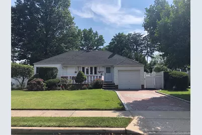 69 Soundview Road, Great Neck, NY 11020 - Photo 3