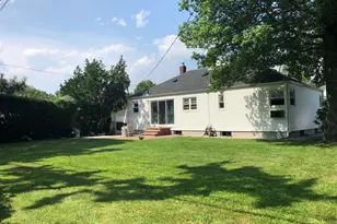 69 Soundview Rd, Great Neck, NY 11020 - Photo 5