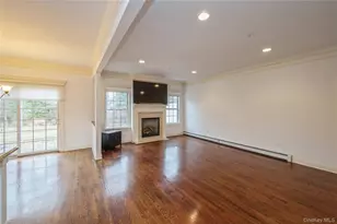 22 Meadow Ct, Oakdale, NY 11769 - Photo 15