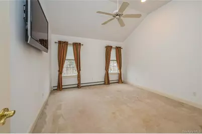 22 Meadow Court, Oakdale, NY 11769 - Photo 23