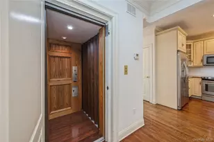 22 Meadow Ct, Oakdale, NY 11769 - Photo 13