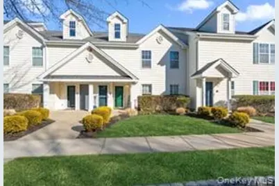 138 Brattle Circle, Melville, NY 11747 - Photo 1